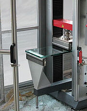 Машина ProLine для испытаний строительного стекла на 4-точечный изгиб по EN 1288-3